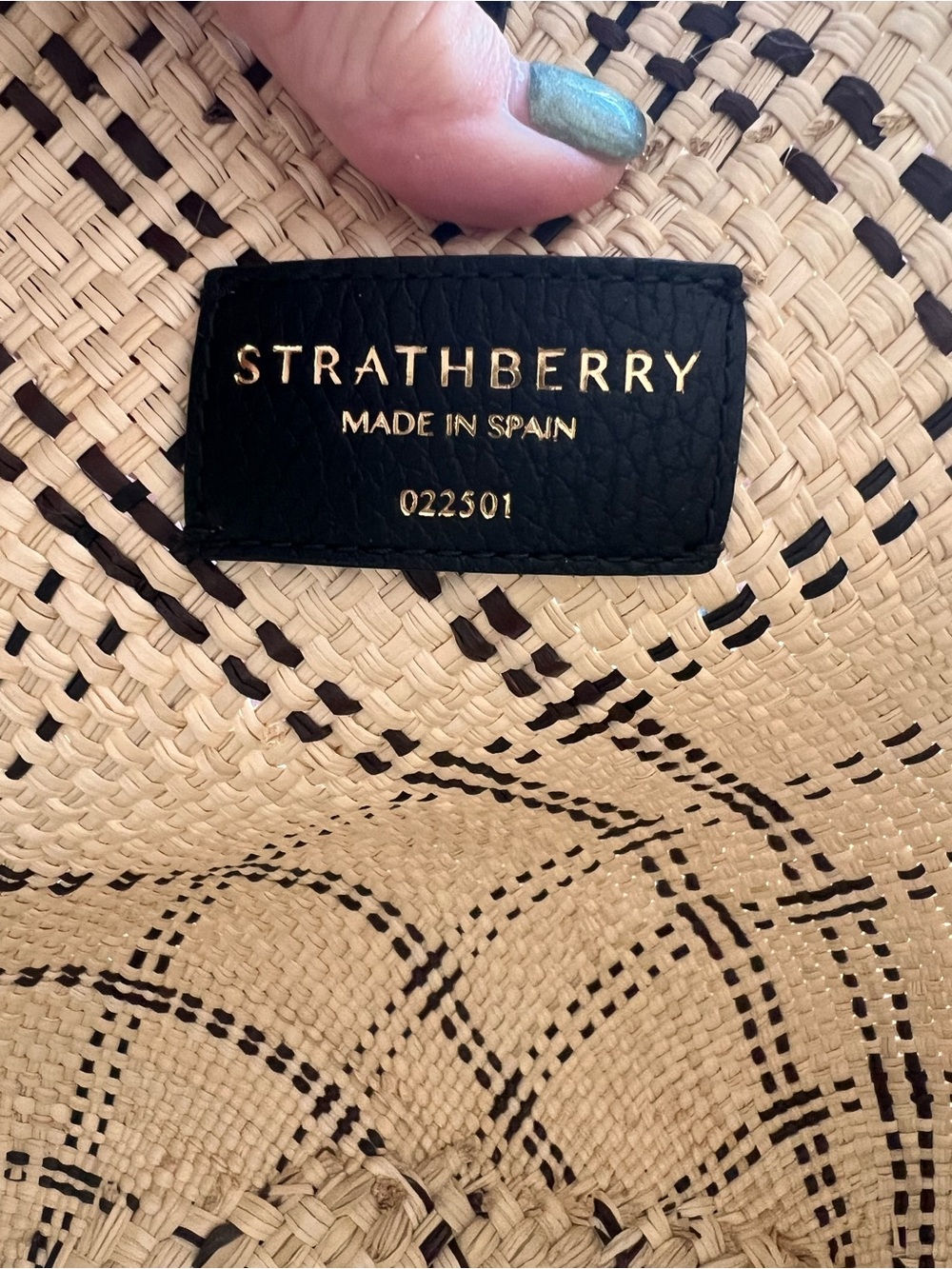 Strathberry medium palm basket bag Natural/Black with black straps - Picture 3 of 6